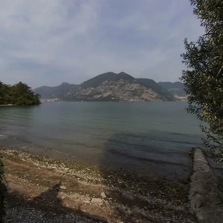 In Lake 1 * Iseo